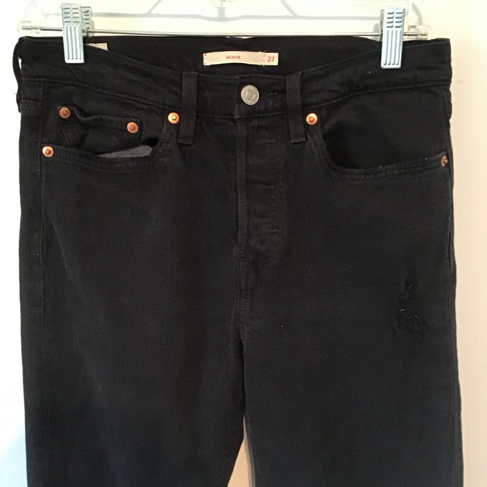 Levi's Black Icon Wedgie Raw Edge Hem Distressed Button Fly Jeans - Picture 9 of 15